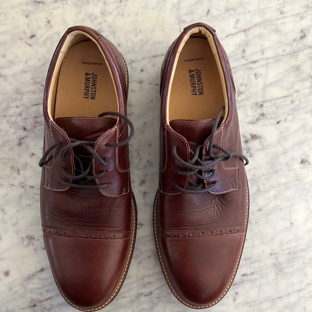 Johnston and Murphy dress shoes size 11